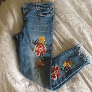 NWT ZARA Embroidered Jeans sz 10